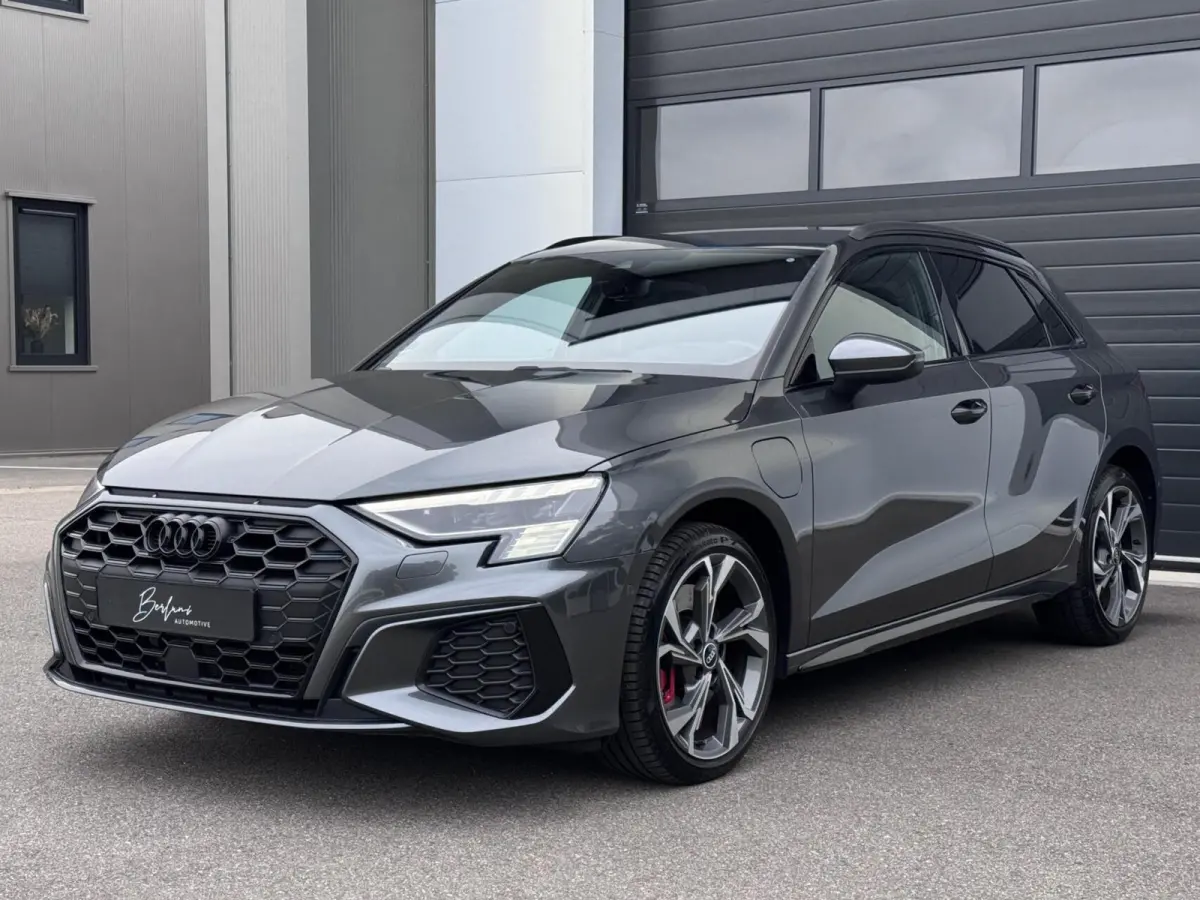 45 TFSI e S-line Competition | Dealer Ondh