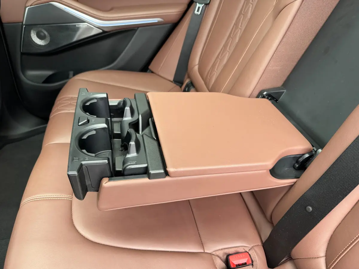 XDrive45e High Executive BOMVOL NAP Softclose Crystal