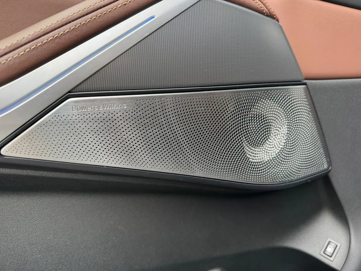 XDrive45e High Executive BOMVOL NAP Softclose Crystal