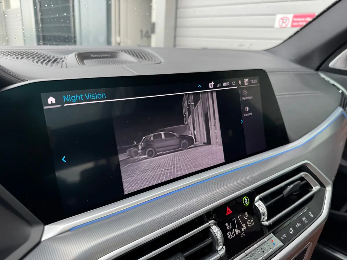 XDrive45e High Executive BOMVOL NAP Softclose Crystal