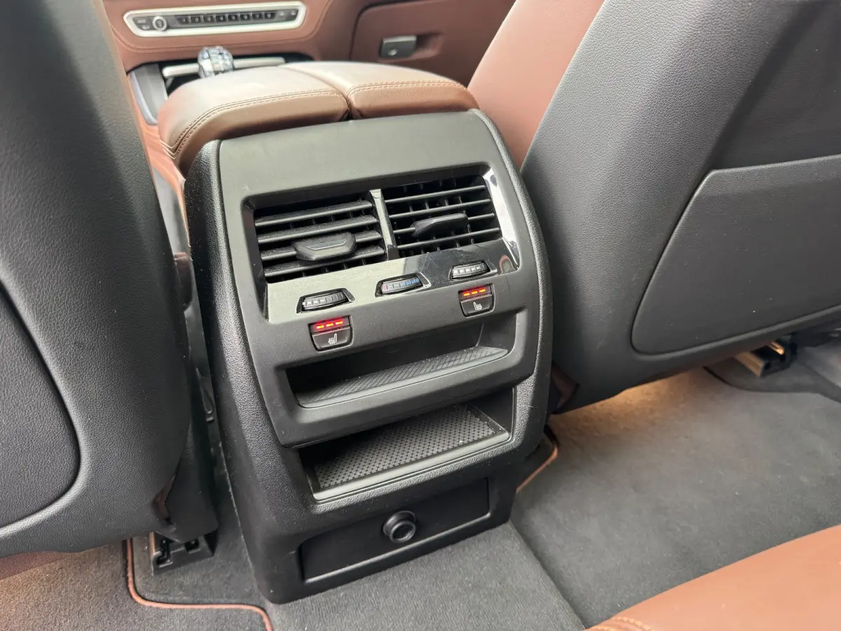 XDrive45e High Executive BOMVOL NAP Softclose Crystal