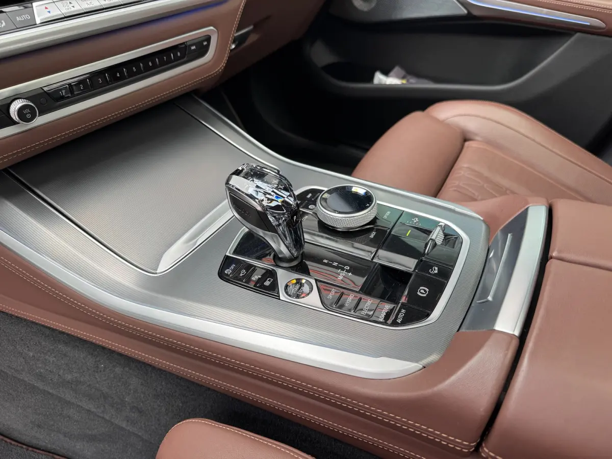 XDrive45e High Executive BOMVOL NAP Softclose Crystal