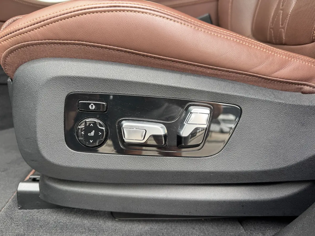 XDrive45e High Executive BOMVOL NAP Softclose Crystal