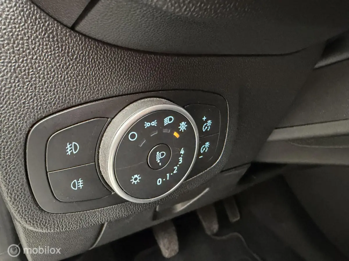 Titanium 1.5 TDCi 2019 | Navi | Park Assist |