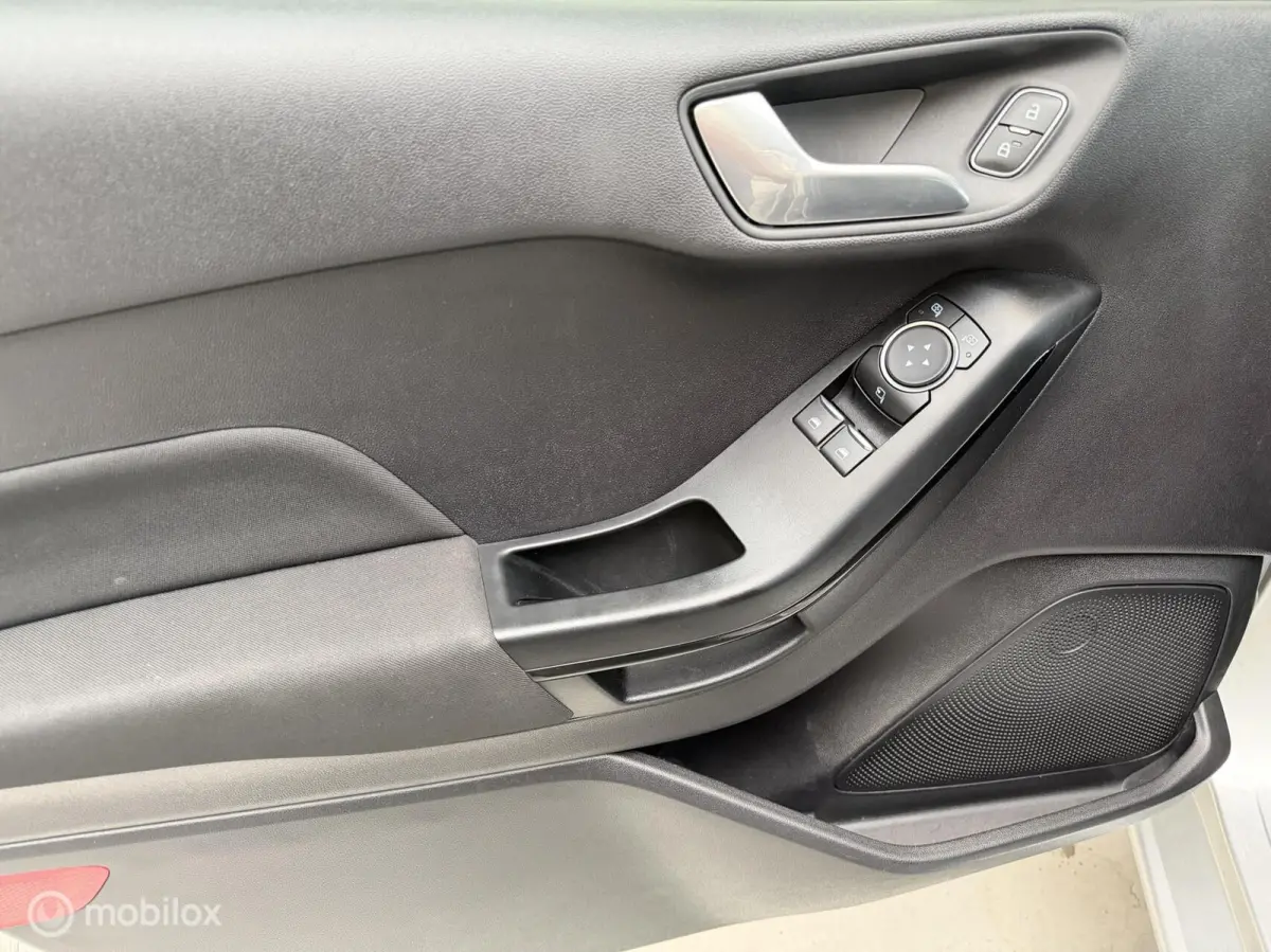 Titanium 1.5 TDCi 2019 | Navi | Park Assist |