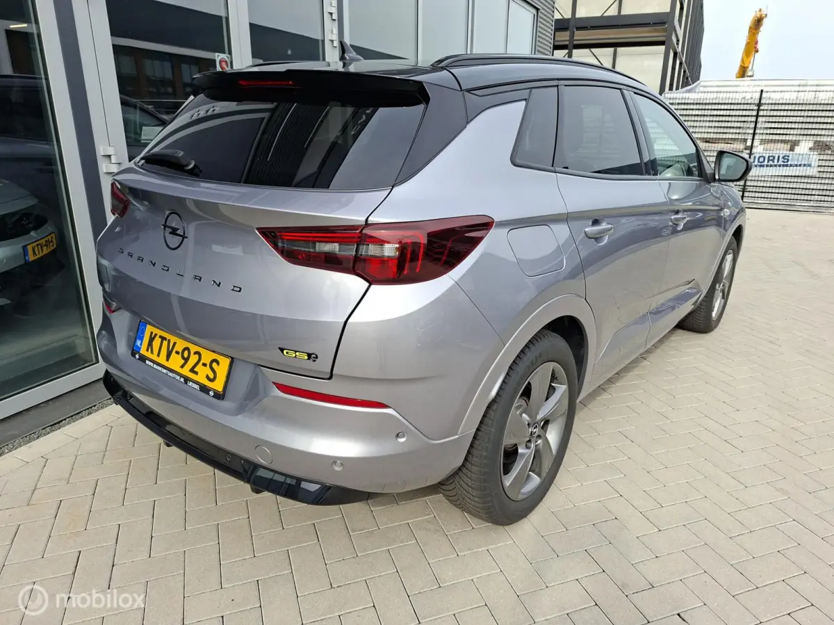 1.6 Turbo Plug-In Hybrid 4x4 GSe 300pk