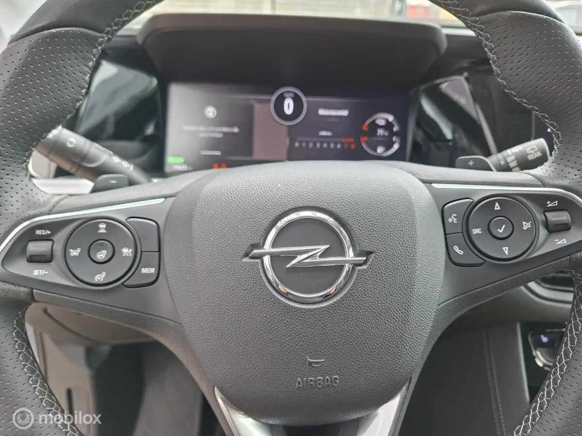 1.6 Turbo Plug-In Hybrid 4x4 GSe 300pk