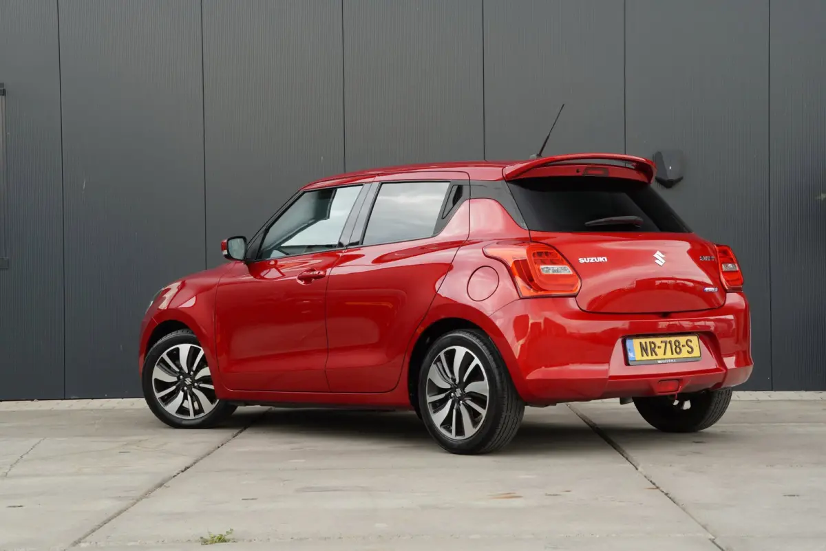 2017|1.0 Smart Hybrid|Stijl|5-Deurs|Adaptive Cruise|CarPlay|Navi|Camera|Stoelverwarming|Airco