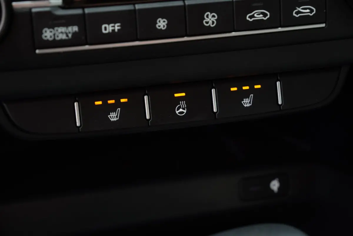 2024|1.6 GDi PHEV|DynamicPlusLine|Automaat|Keyless|CarPlay|Adaptive Cruise|Stoelverwarming|Elektrische klep|SOH98%