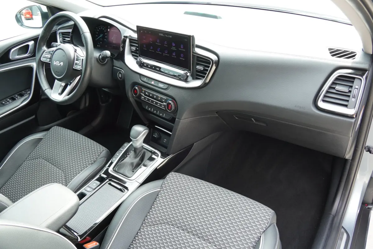 2024|1.6 GDi PHEV|DynamicPlusLine|Automaat|Keyless|CarPlay|Adaptive Cruise|Stoelverwarming|Elektrische klep|SOH98%