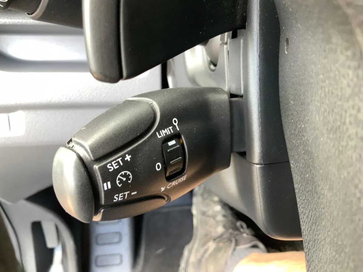 227S 2.0 BlueHDI 180 Premium Pack Automaat Airco Cruise 3 Zits Navi Euro 6