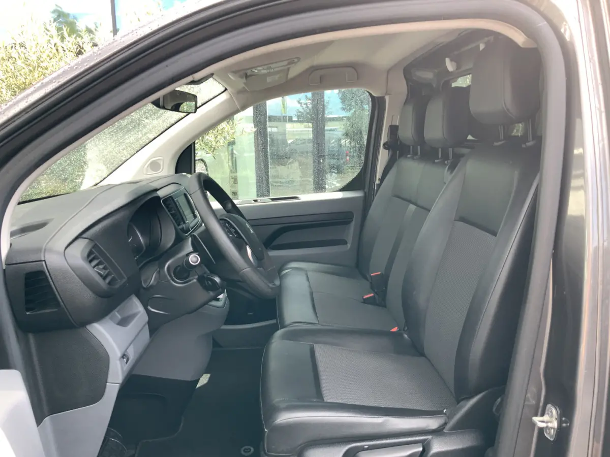 227S 2.0 BlueHDI 180 Premium Pack Automaat Airco Cruise 3 Zits Navi Euro 6