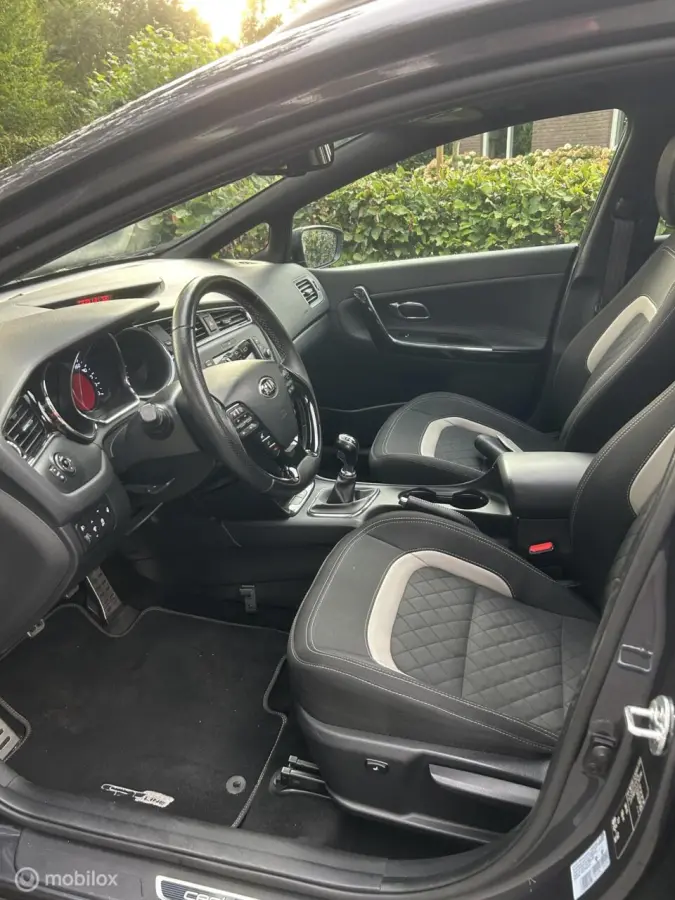 cee'd 1.0 T-GDi GT-Line Edition