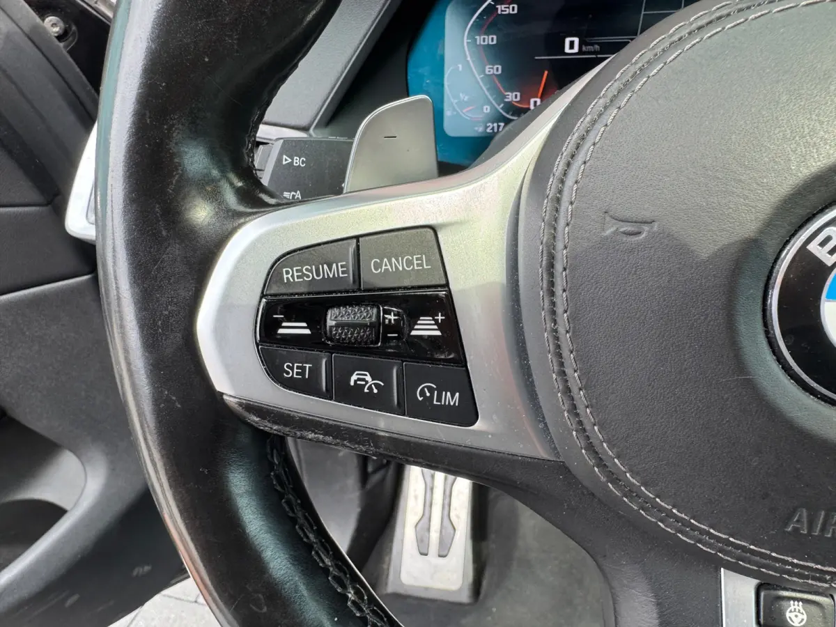 XDrive40i High Executive BOMVOL Black APK