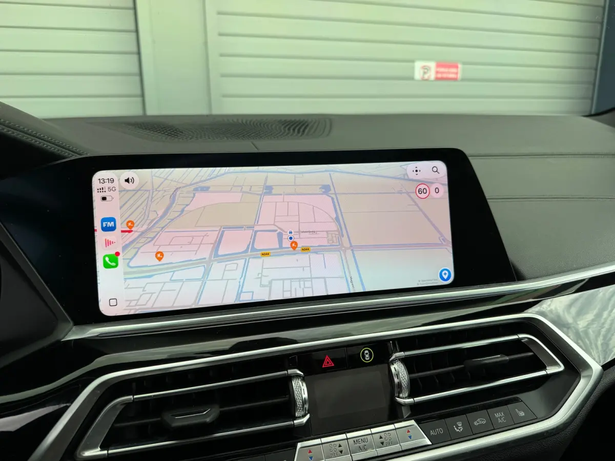 XDrive40i High Executive BOMVOL Black APK
