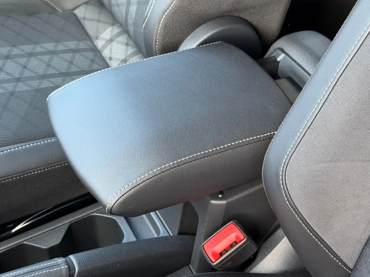 1.5 TSI 150pk DSG R-Line | Camera | Trekhaak | Dode hoek | Navi | IQ light | Rijklaar incl. garantie