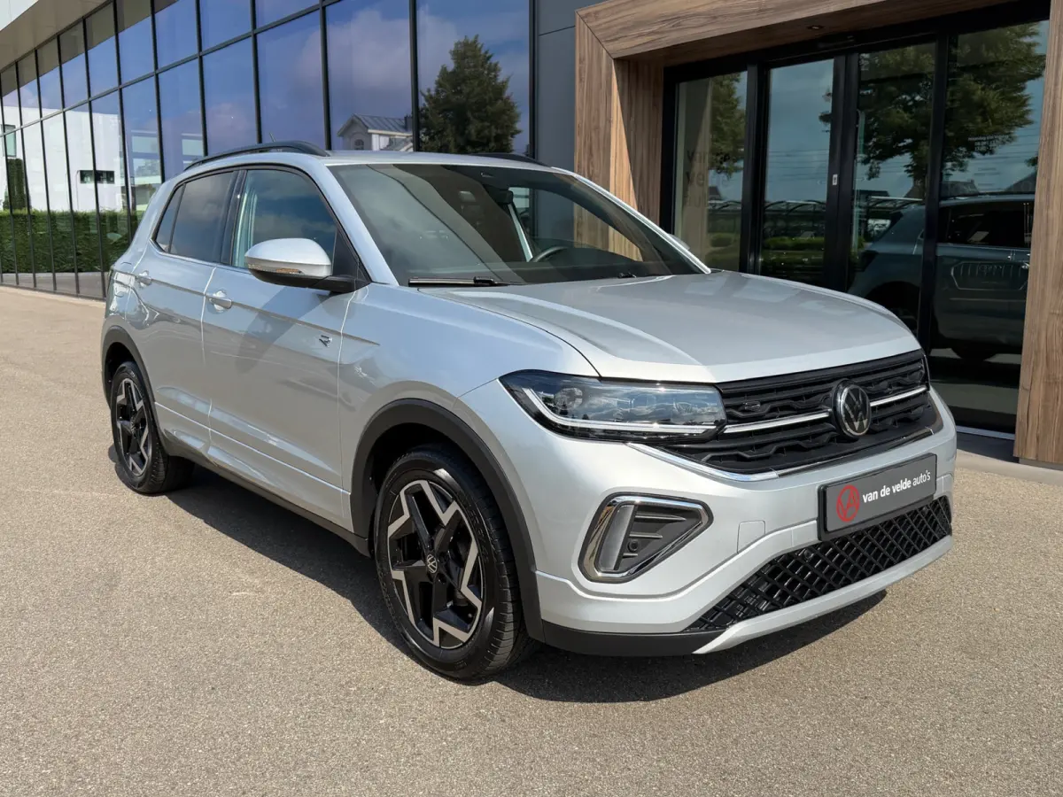1.5 TSI 150pk DSG R-Line | Camera | Trekhaak | Dode hoek | Navi | IQ light | Rijklaar incl. garantie
