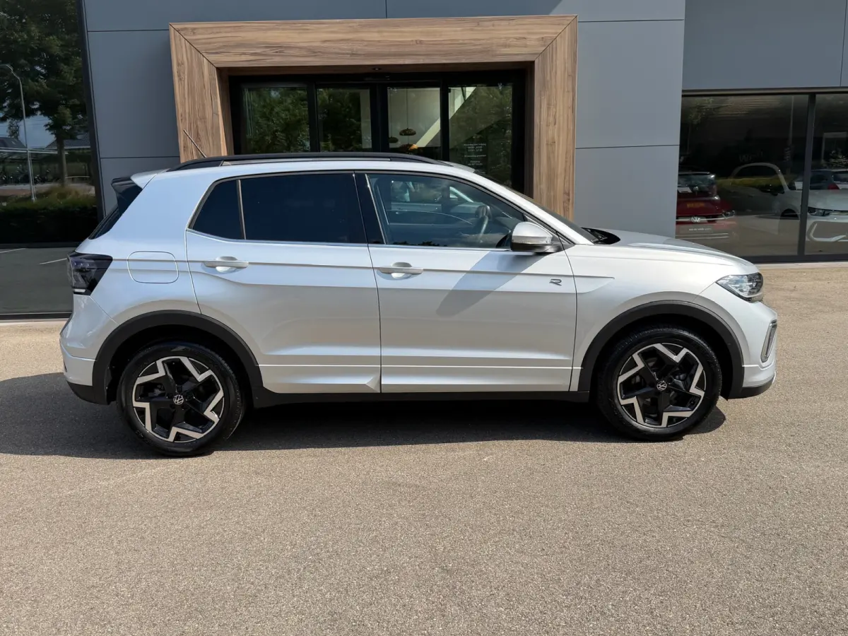 1.5 TSI 150pk DSG R-Line | Camera | Trekhaak | Dode hoek | Navi | IQ light | Rijklaar incl. garantie