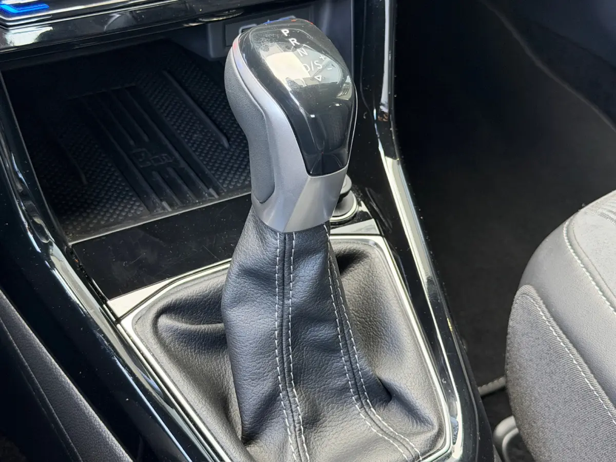 1.5 TSI 150pk DSG R-Line | Camera | Trekhaak | Dode hoek | Navi | IQ light | Rijklaar incl. garantie