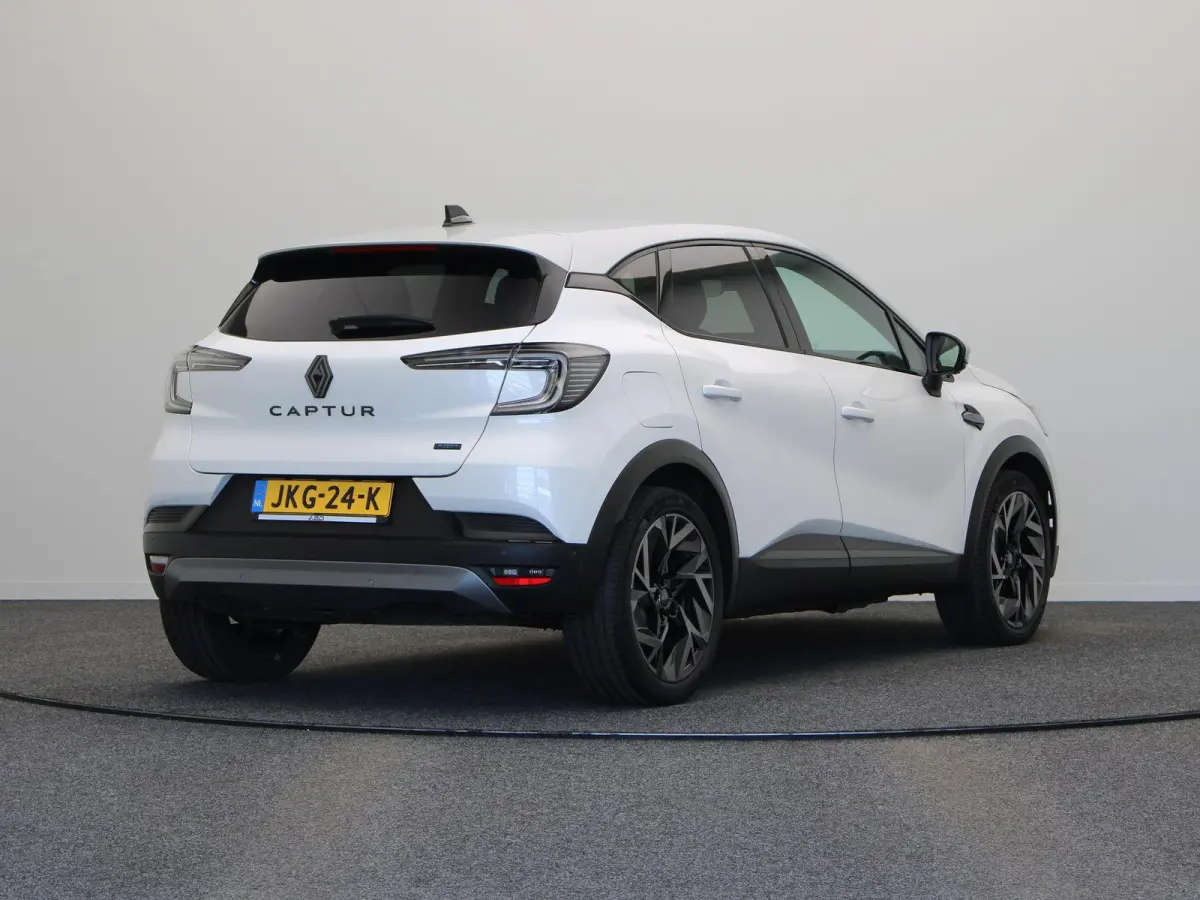 160pk E-Tech full hybrid esprit Alpine | Elektrisch verstelbare bestuurdersstoel | Stoel/Stuurverwarming | Voorruitverwarming | 360* Camera |