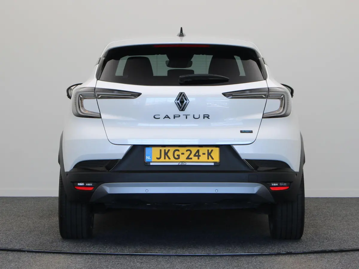 160pk E-Tech full hybrid esprit Alpine | Elektrisch verstelbare bestuurdersstoel | Stoel/Stuurverwarming | Voorruitverwarming | 360* Camera |