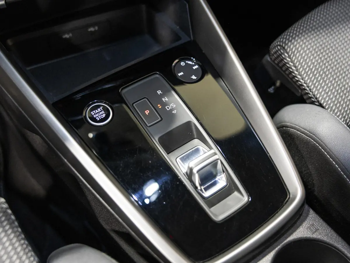 35 TFSI S-Line edition / 150pk / NAP / Matrix LED / Stoelverwarming / Adaptieve cruise control /