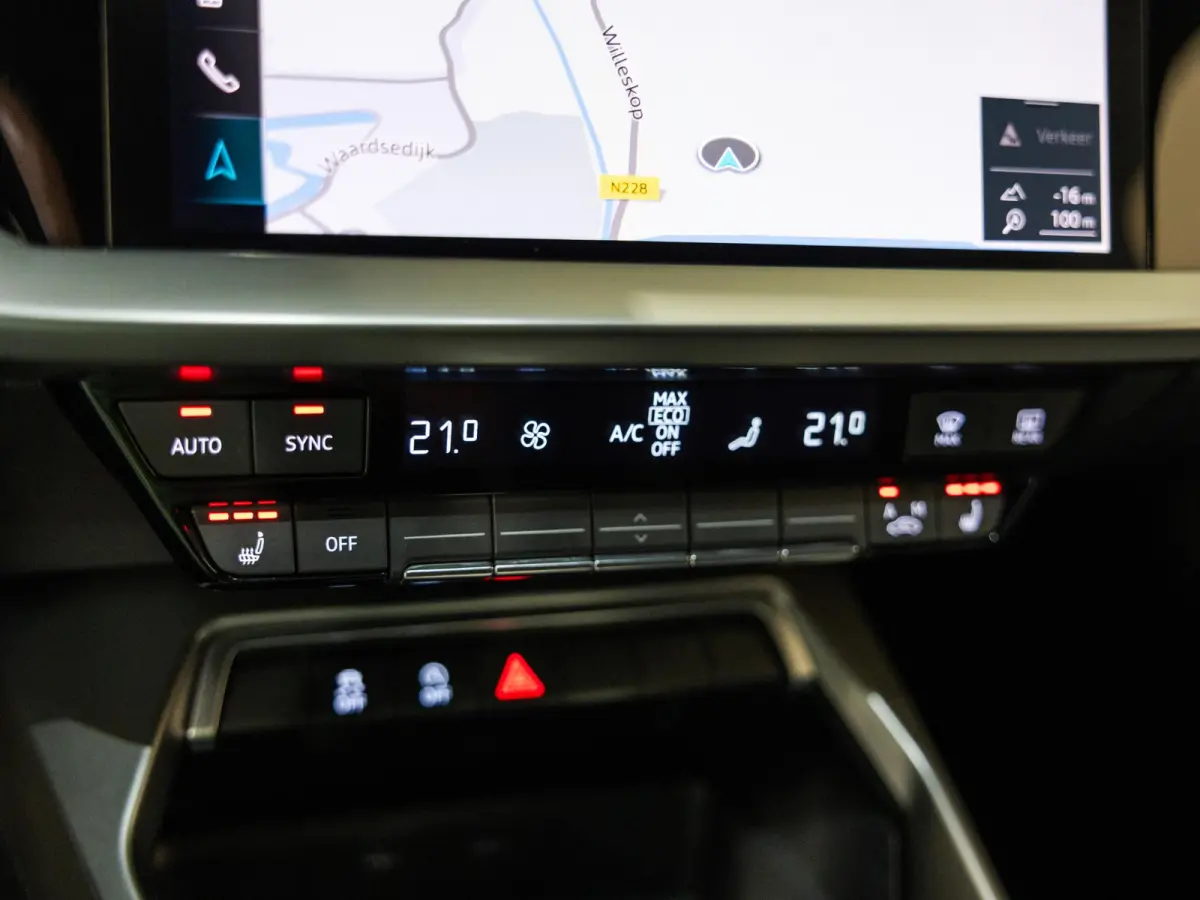 35 TFSI S-Line edition / 150pk / NAP / Matrix LED / Stoelverwarming / Adaptieve cruise control /