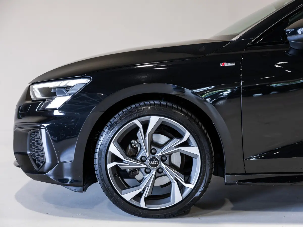 35 TFSI S-Line edition / 150pk / NAP / Matrix LED / Stoelverwarming / Adaptieve cruise control /