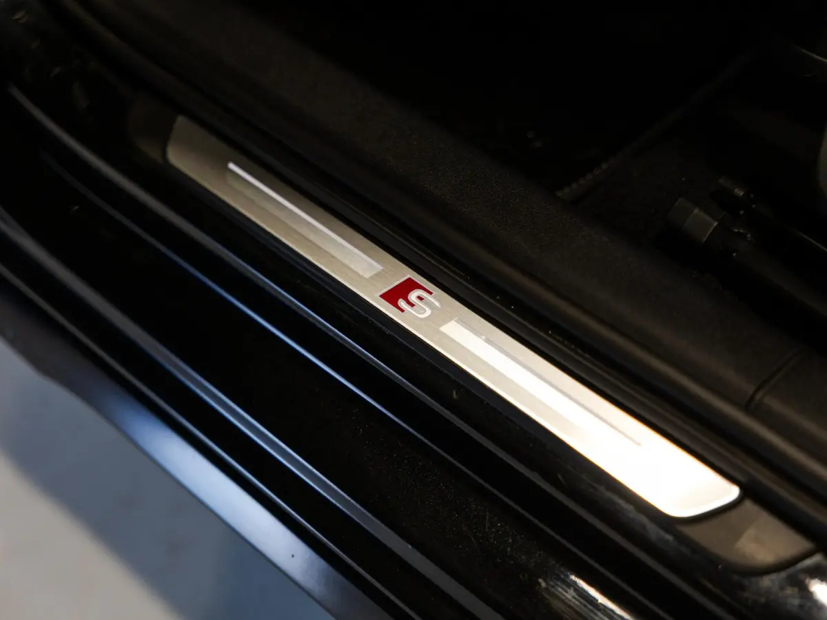 35 TFSI S-Line edition / 150pk / NAP / Matrix LED / Stoelverwarming / Adaptieve cruise control /