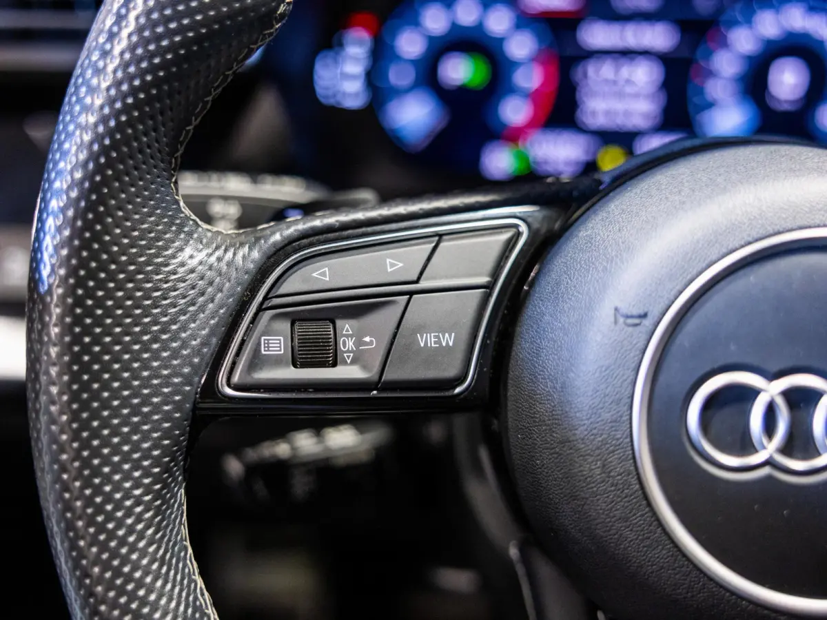 35 TFSI S-Line edition / 150pk / NAP / Matrix LED / Stoelverwarming / Adaptieve cruise control /