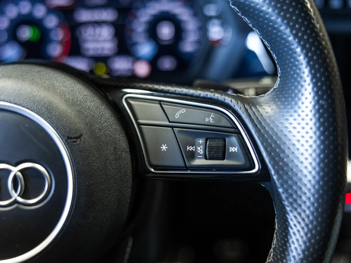 35 TFSI S-Line edition / 150pk / NAP / Matrix LED / Stoelverwarming / Adaptieve cruise control /