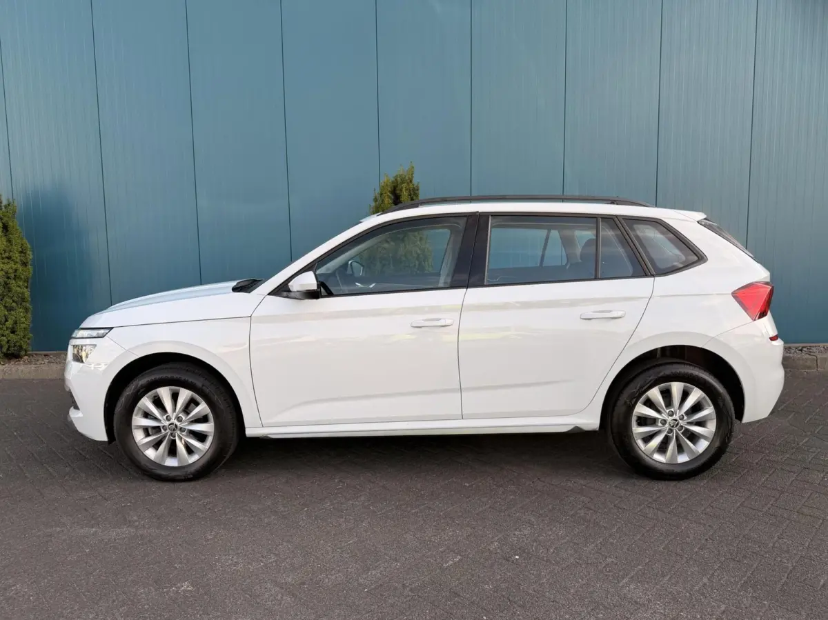 1.0 TSI Business Edition | CARPLAY | CAM | NAV | PDC | LED | DIGI.DASH | STOELVERW. 1'EIG