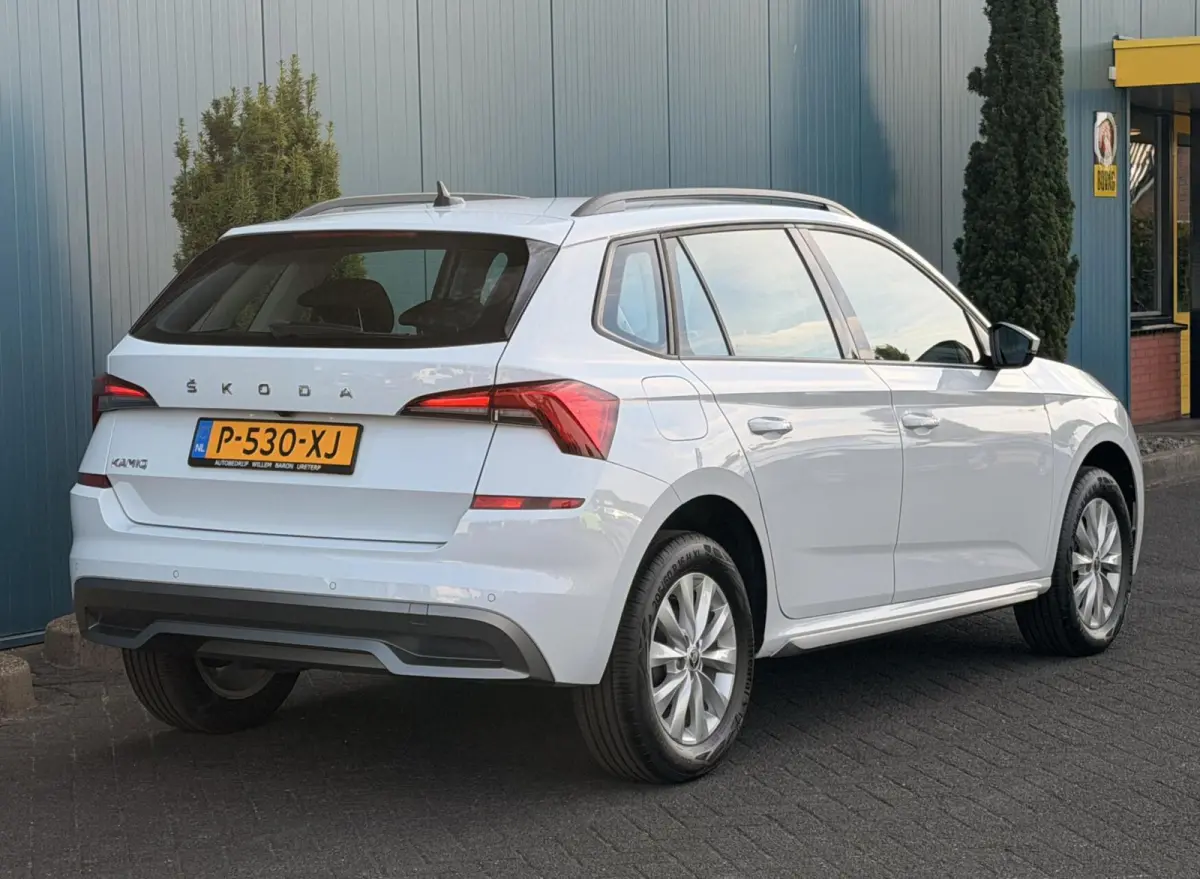 1.0 TSI Business Edition | CARPLAY | CAM | NAV | PDC | LED | DIGI.DASH | STOELVERW. 1'EIG