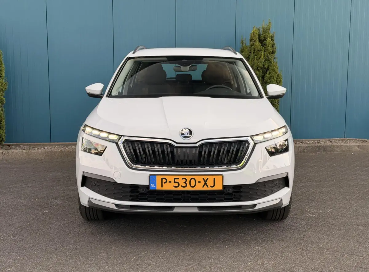 1.0 TSI Business Edition | CARPLAY | CAM | NAV | PDC | LED | DIGI.DASH | STOELVERW. 1'EIG