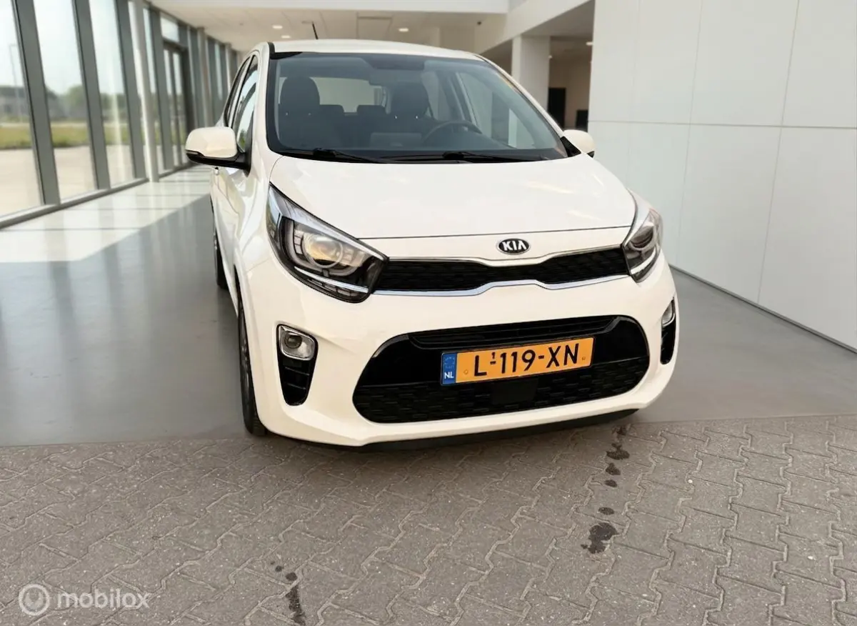 1.0 DPi DynamicPlusLine | 57.034 km | Keyless | Camera | CarPlay | LED