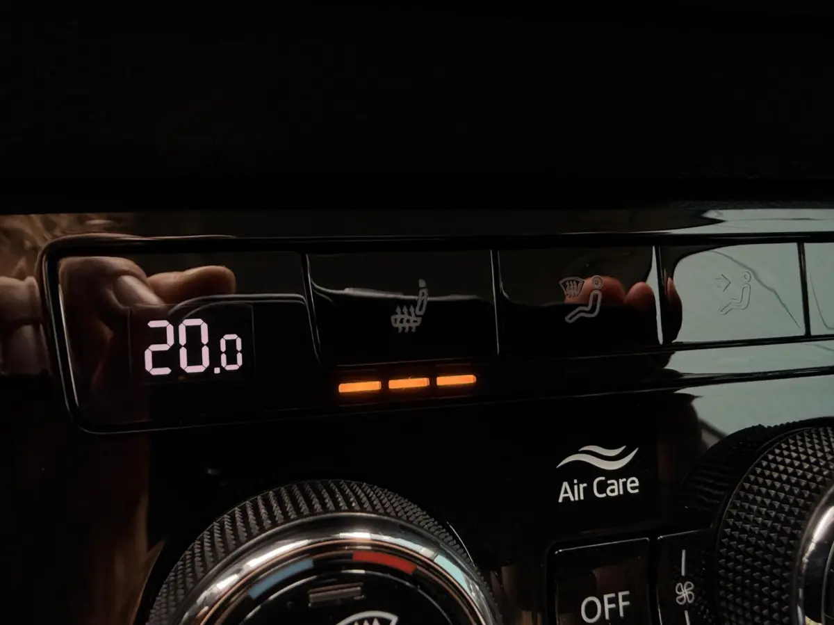 1.0 TSI Business Edition Plus TREKH. | ADAPT.CRUISE | CAM | CARPLAY | NAV | LED | KEYLESS | PDC