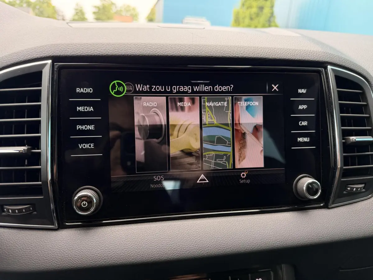 1.0 TSI Business Edition Plus TREKH. | ADAPT.CRUISE | CAM | CARPLAY | NAV | LED | KEYLESS | PDC