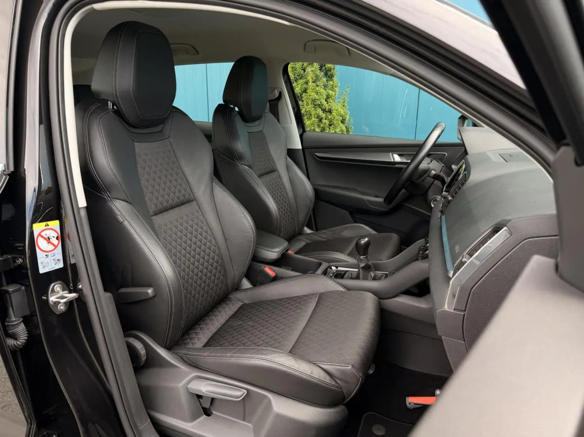 1.0 TSI Business Edition Plus TREKH. | ADAPT.CRUISE | CAM | CARPLAY | NAV | LED | KEYLESS | PDC