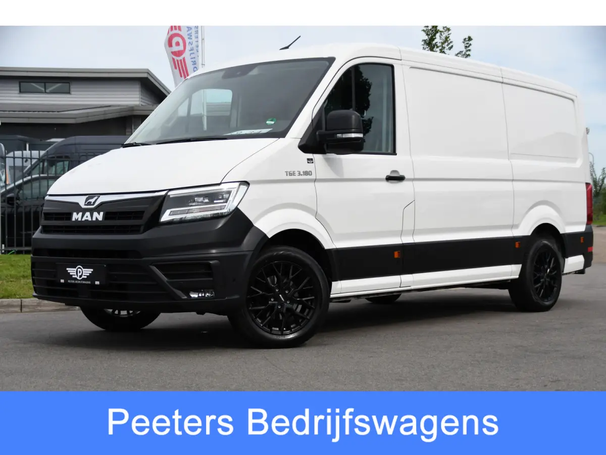 3.180 35 2.0 L3H2 PB Edition Full Options! Adaptieve Cruise, Camera, Carplay, LED, 177pk, Automaat, Stoelverwarming, Multimedia, Geveerde stoel, Uniek!
