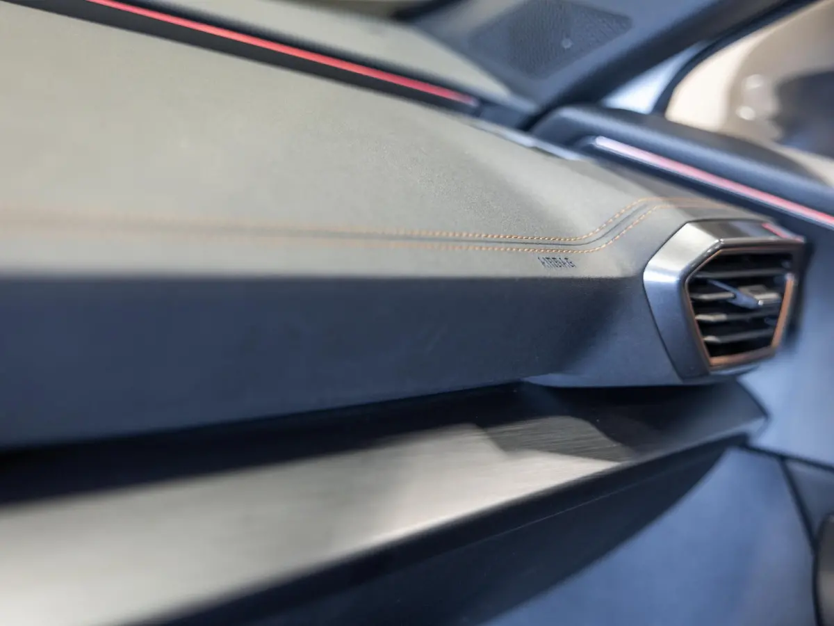 1.5 TSI Business Edition Plus / 150pk / Achteruitrij camera / Sfeerverlichting / Adaptieve cruise control /