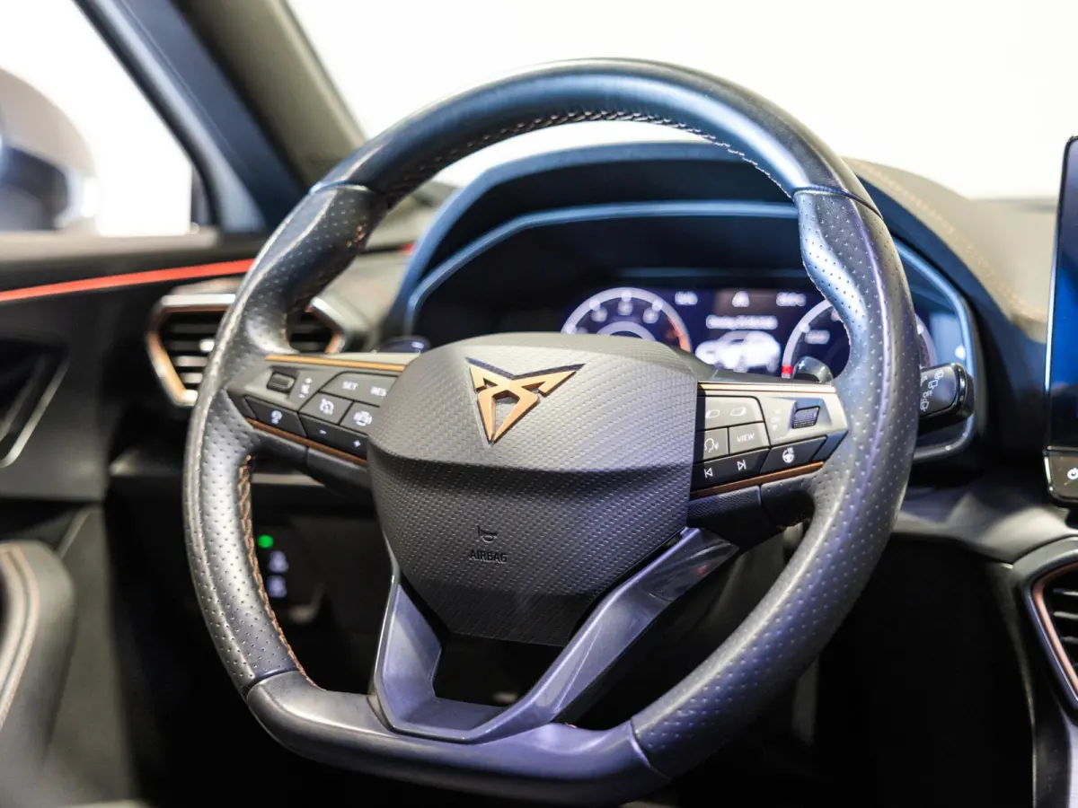 1.5 TSI Business Edition Plus / 150pk / Achteruitrij camera / Sfeerverlichting / Adaptieve cruise control /