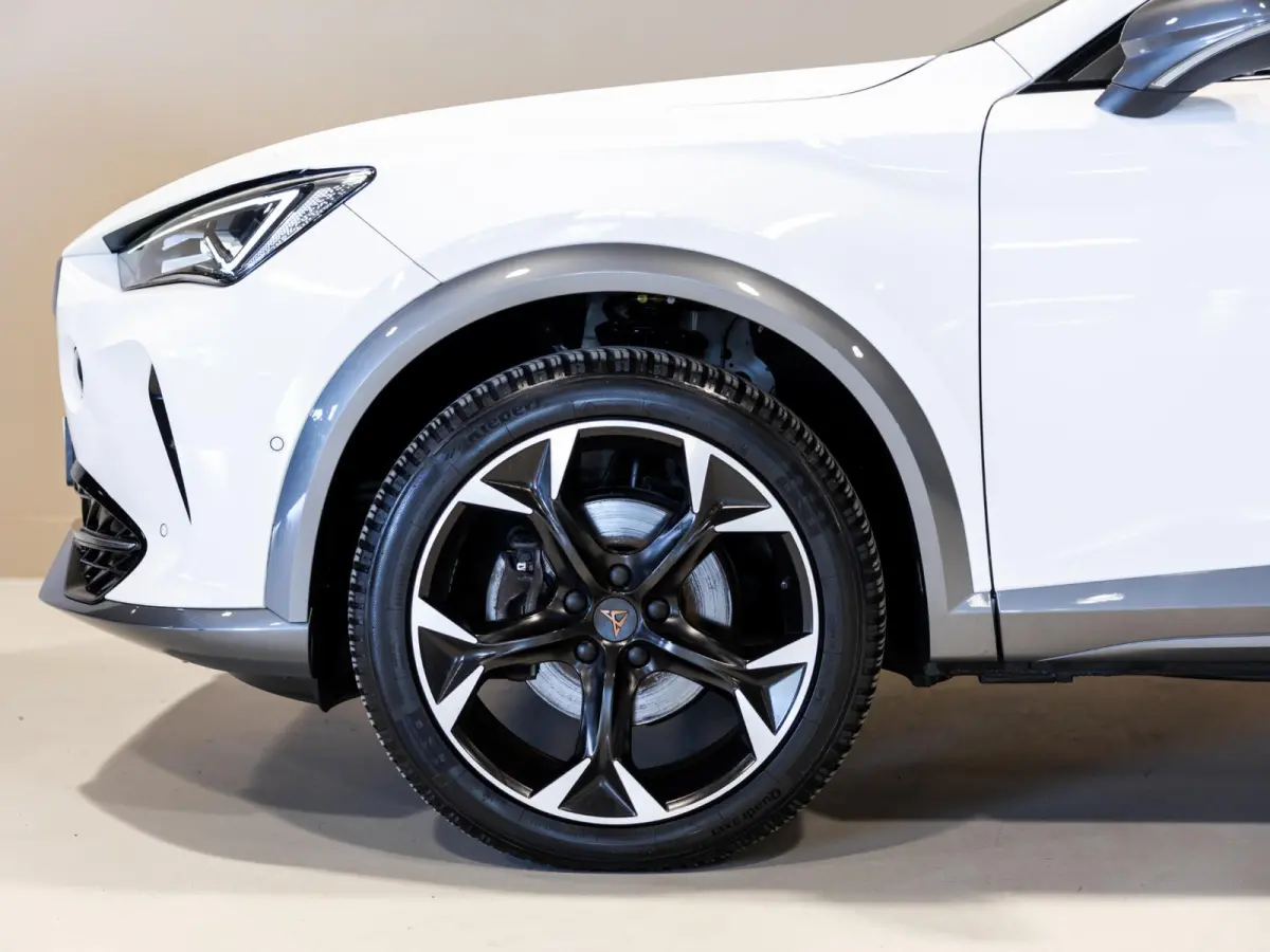 1.5 TSI Business Edition Plus / 150pk / Achteruitrij camera / Sfeerverlichting / Adaptieve cruise control /