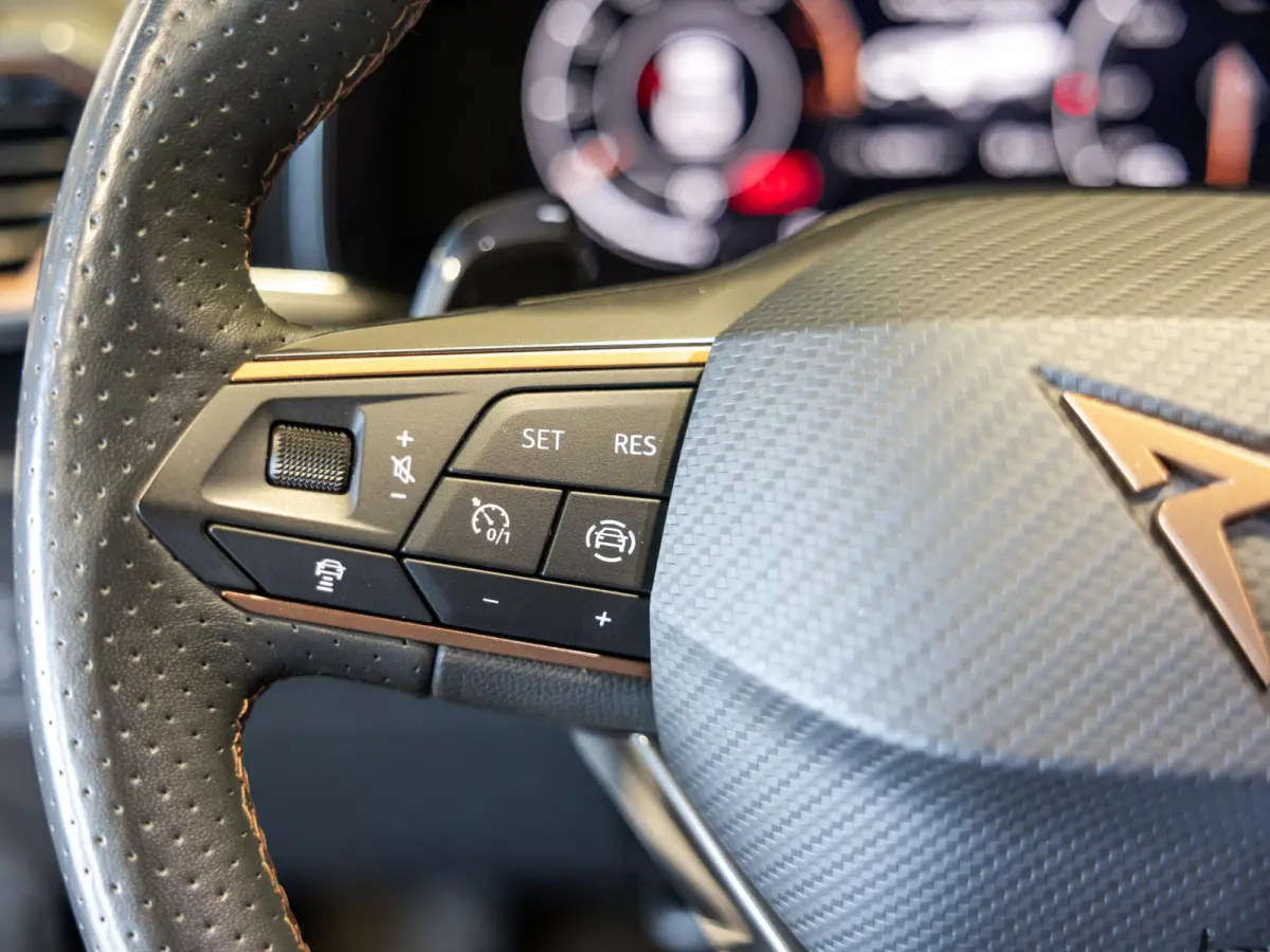 1.5 TSI Business Edition Plus / 150pk / Achteruitrij camera / Sfeerverlichting / Adaptieve cruise control /