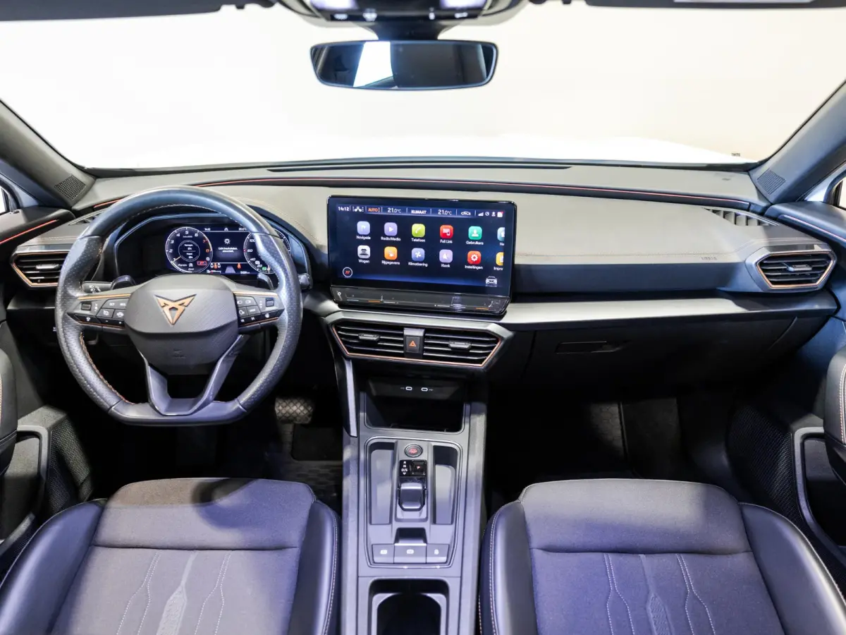 1.5 TSI Business Edition Plus / 150pk / Achteruitrij camera / Sfeerverlichting / Adaptieve cruise control /