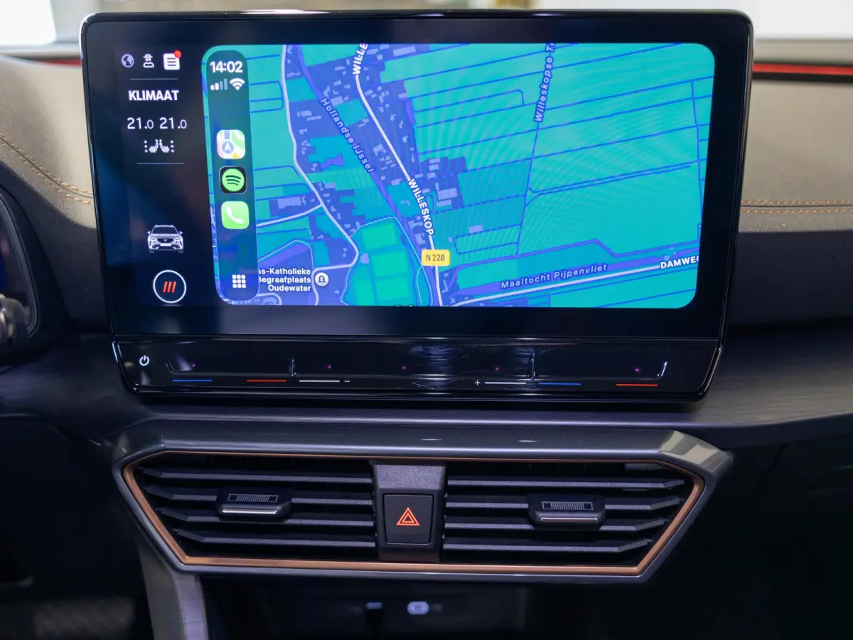 1.5 TSI Business Edition Plus / 150pk / Achteruitrij camera / Sfeerverlichting / Adaptieve cruise control /
