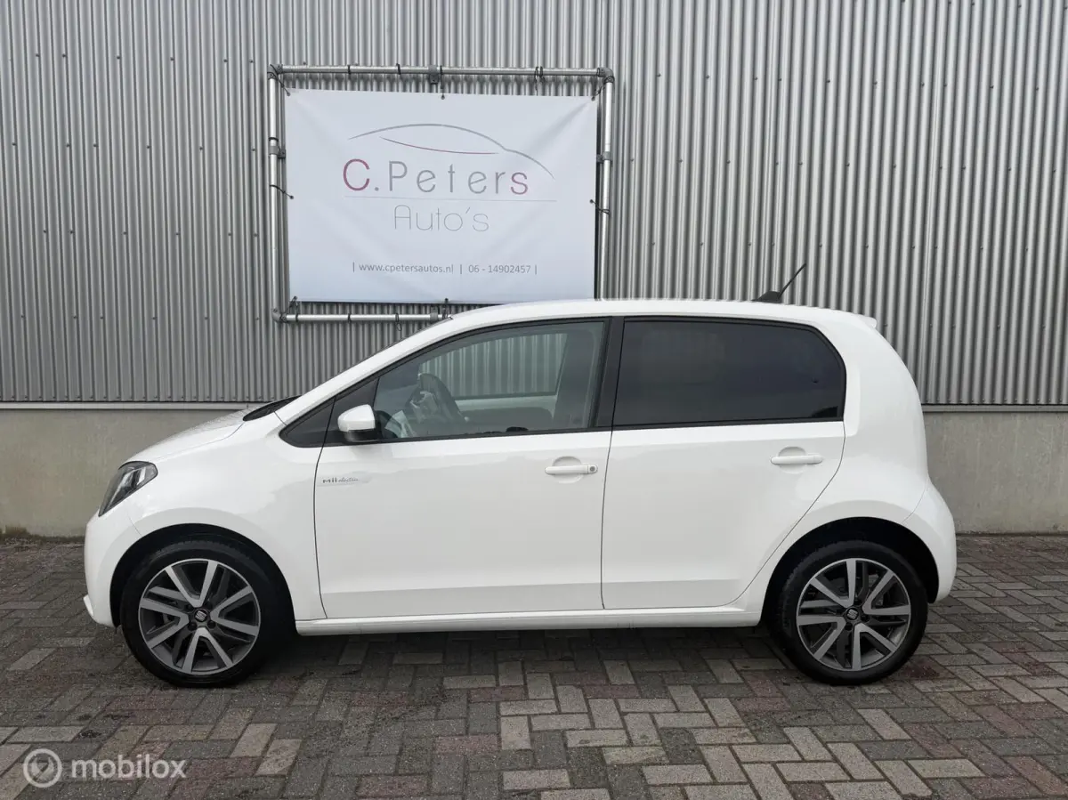 Plus 2020 83PK 37kWh EV | Climatronic | Stoelverwarming | Zwarte hemel | Cruisecontrol | NAP