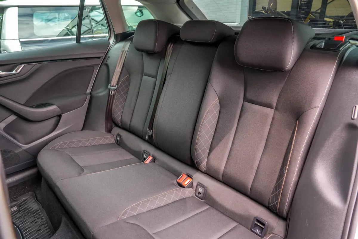 1.0 TSI Business Edition | Automaat | Carplay | Camera | Stoelverwarming