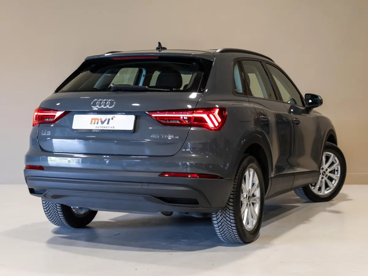 45 TFSI e Business Edition / 245pk / Keyless / Dodehoek herkenning / Adaptieve cruise control /