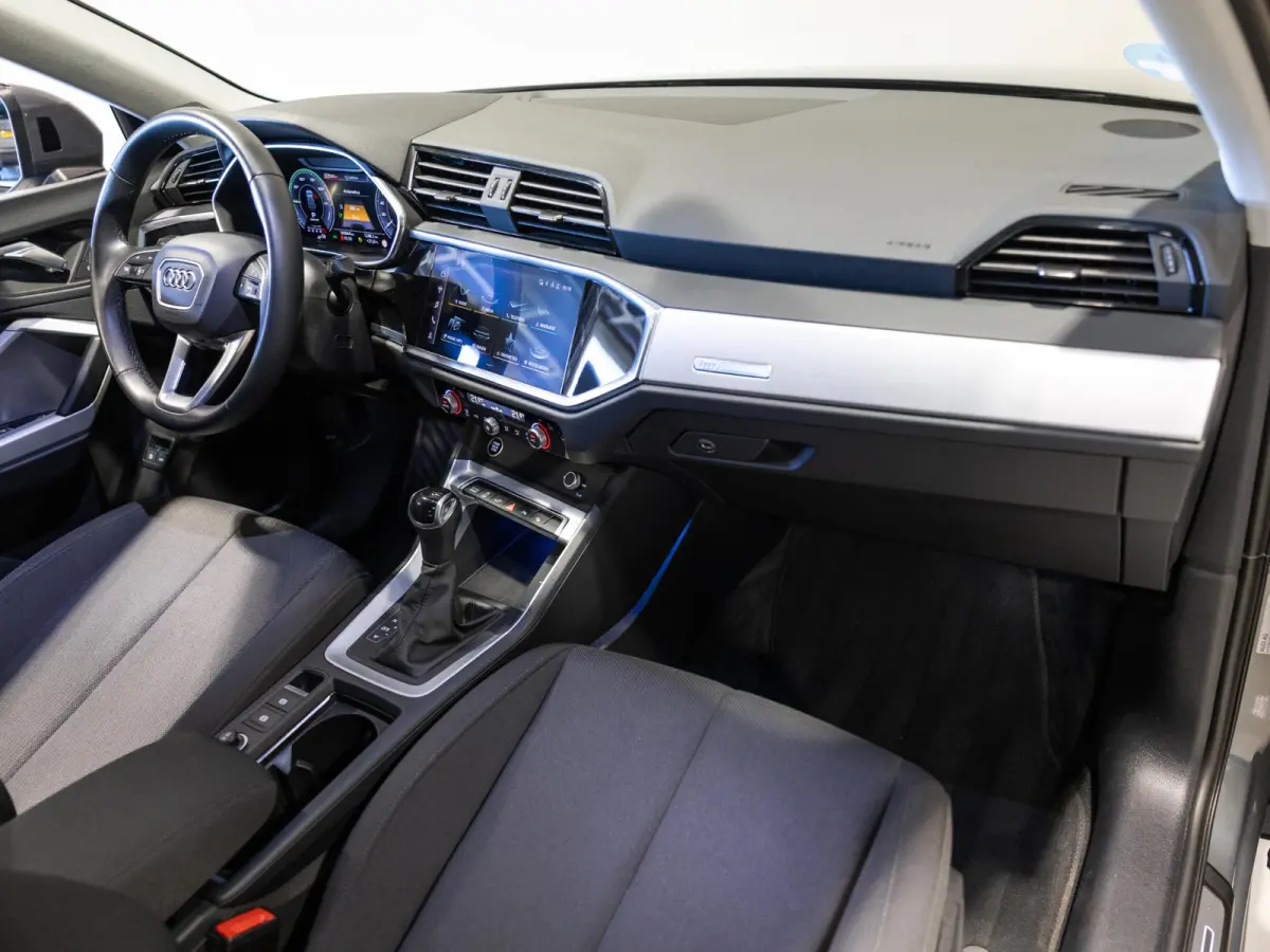 45 TFSI e Business Edition / 245pk / Keyless / Dodehoek herkenning / Adaptieve cruise control /