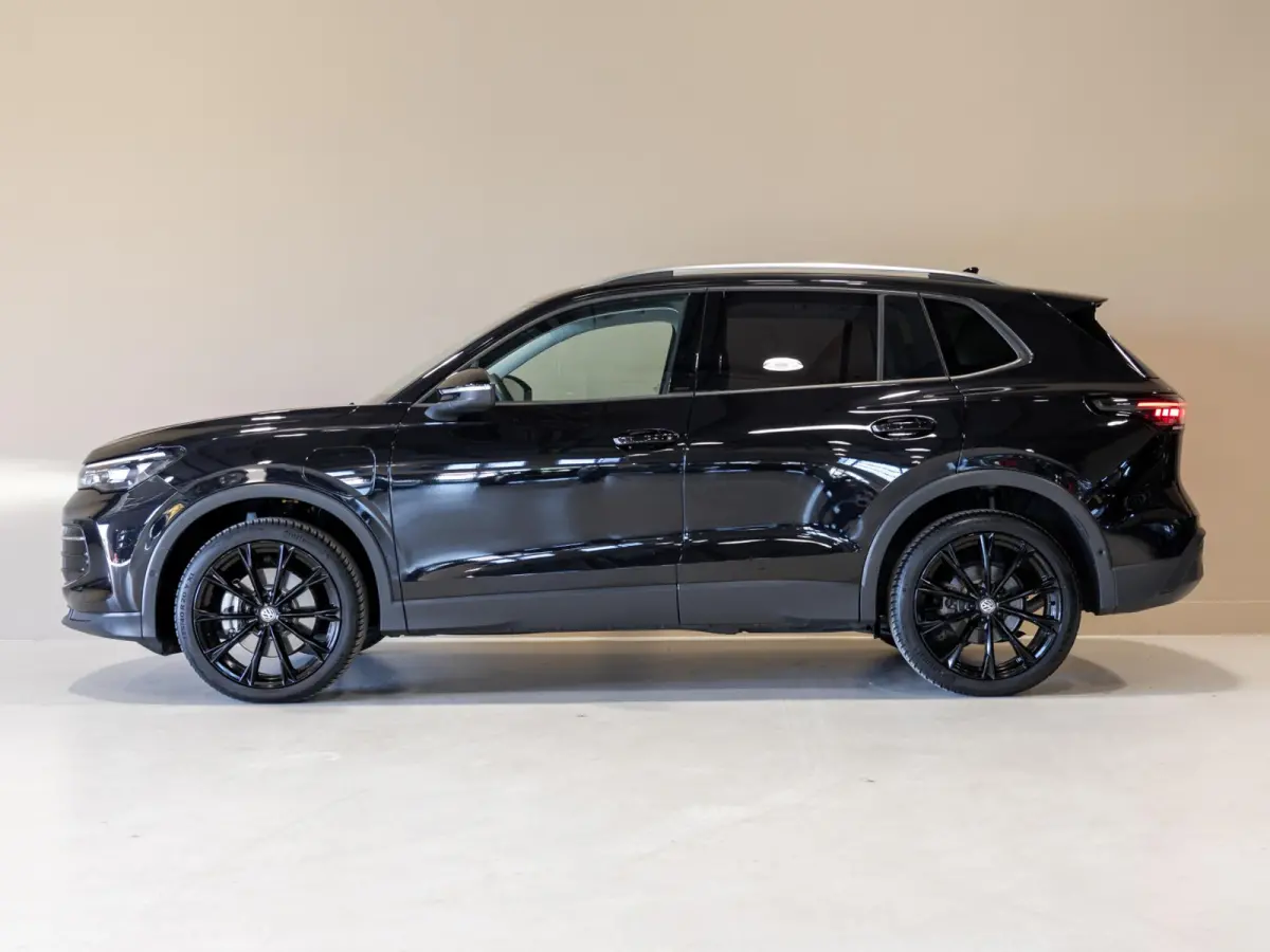 1.5 eHybrid Life Edition / 204pk / SoH 100% / Achteruitrij camera / Dodehoek herkenning / CarPlay /